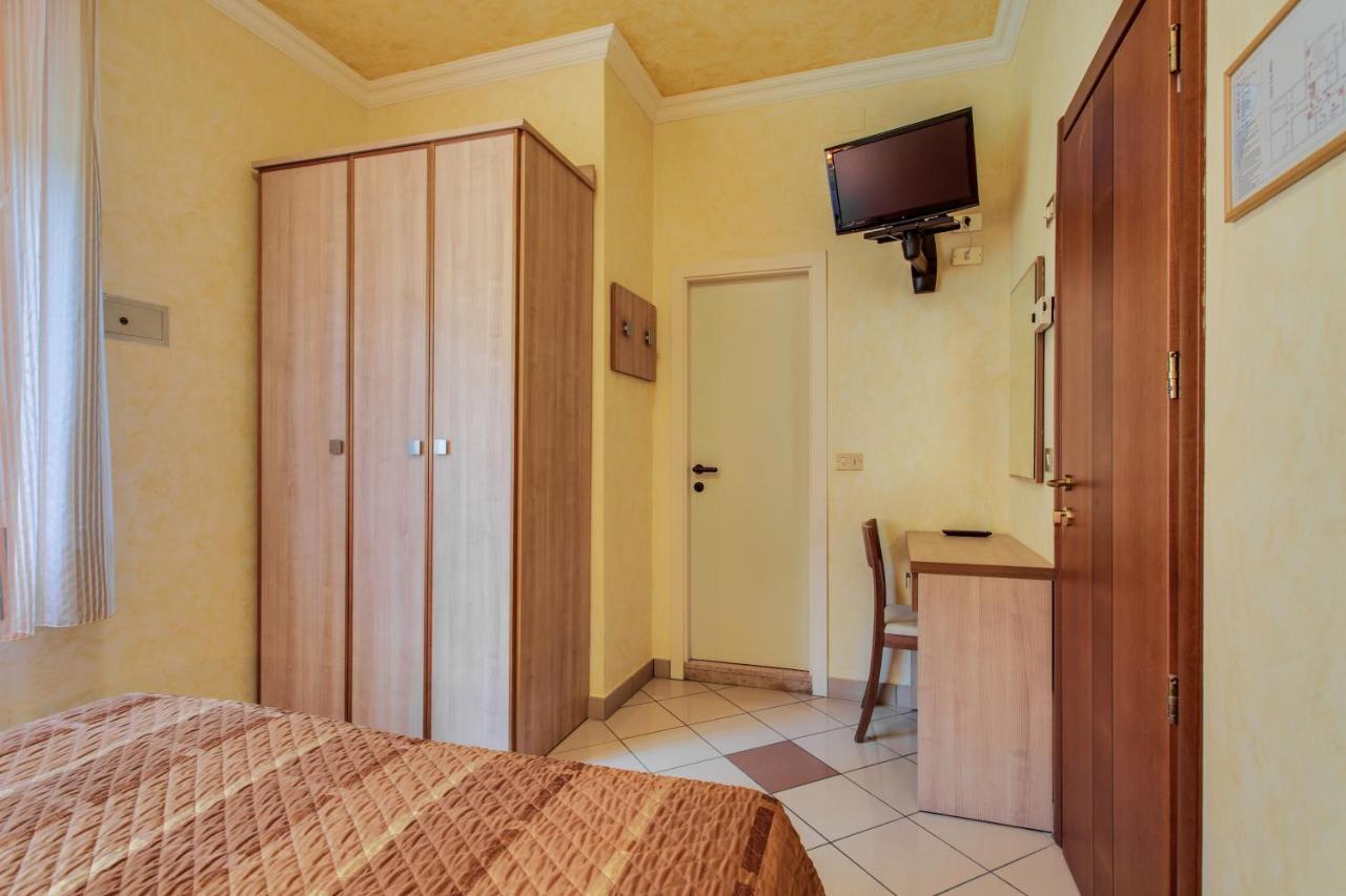 Hotel Dolcevita Cesenatico Luaran gambar