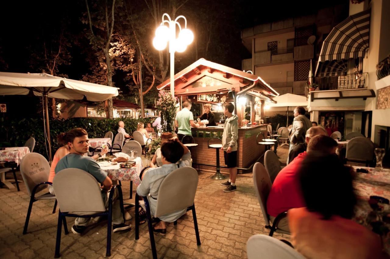 Hotel Dolcevita Cesenatico Luaran gambar