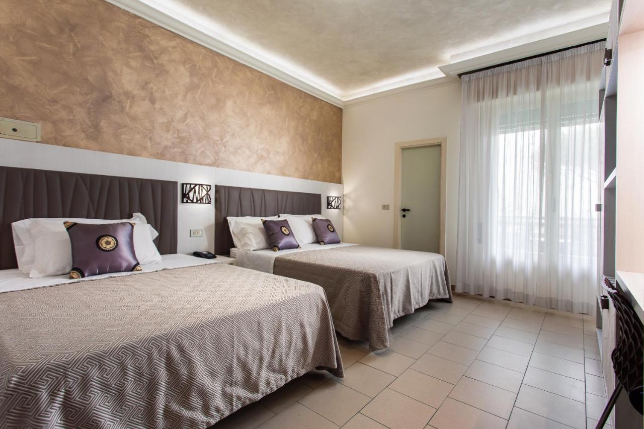 Hotel Dolcevita Cesenatico Luaran gambar