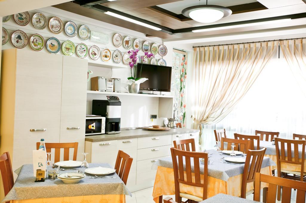 Hotel Dolcevita Cesenatico Luaran gambar