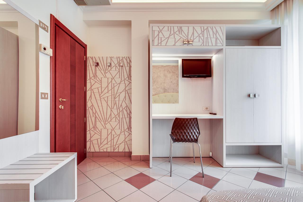 Hotel Dolcevita Cesenatico Luaran gambar