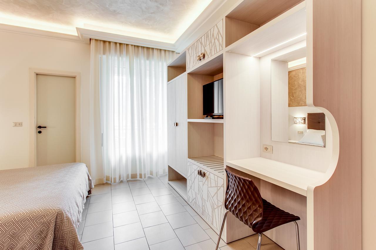 Hotel Dolcevita Cesenatico Luaran gambar